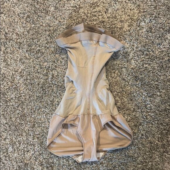 SPANX Tan Shapewear - Picture 1 of 1